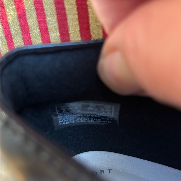 Clark’s sleek Black leather Ankle Booties Stiletto - Picture 6 of 8